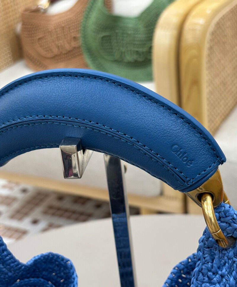 Chloe Summer Banana Hobo Bag In Raffia